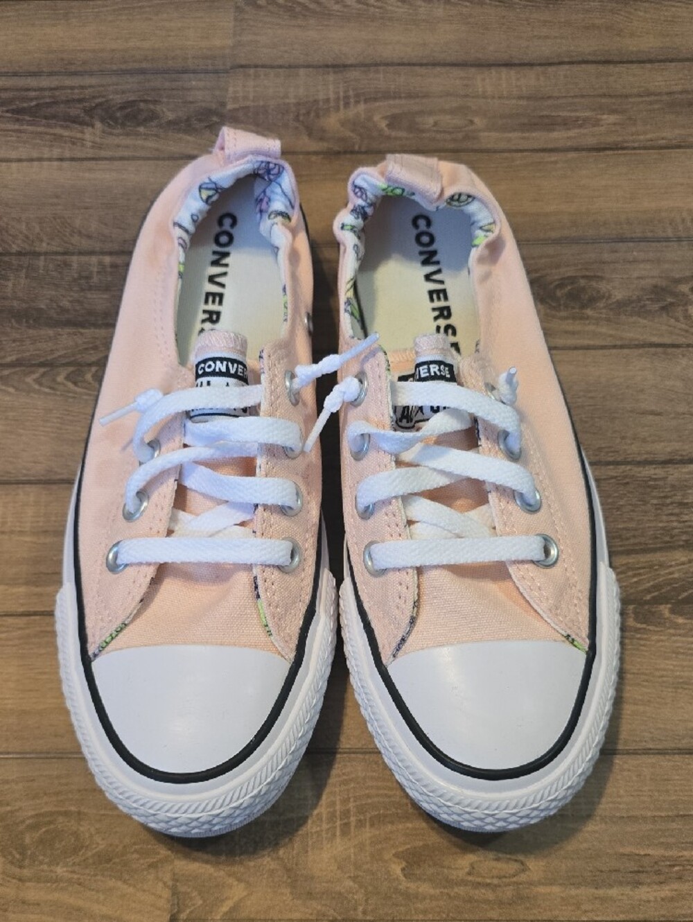 Converse Shoreline Slip On Sneaker Donut Glaze White Black Size 7.5 New In Box - Picture 2 of 6
